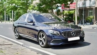 Mercedes E200 Sport 2019 - hiện đại lịch lãm