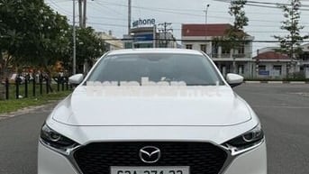 Mazda 3 2023 1.5L Luxury - 43000 km