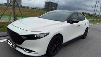 Mazda 3 2023 1.5L Luxury - 24500 km
