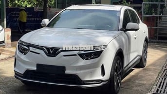 Cần bán xe VinFast VF8 bản Plus 2023, có trả góp