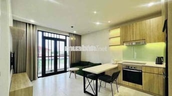 Căn Hộ 2PN Thoáng Mát, Ban Công, Tiện Ích 70M2 - Ngay CV Hoàng Văn Thụ