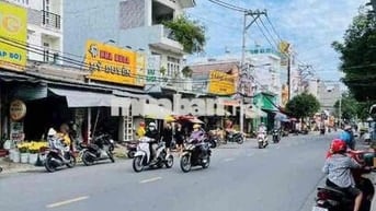 Nhà 2 lầu 5x20 mặt tiền đường Trần Thị Cờ gần chợ
