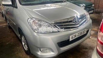 Toyota Innova 2007 J - 300000 km