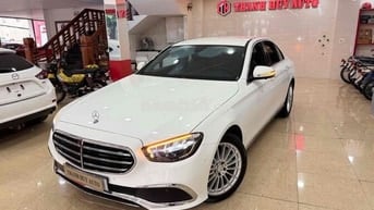 ❤️MER E200 EX TRẮNG NÂU 4.000KM 2022 🇻🇳🇻🇳🇻🇳