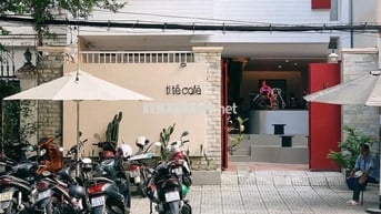 Cho thuê tầng trệt 120m2 mặt tiền đường Võ Oanh