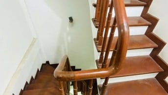 Căn góc 5T cũ vị trí đẹp sát Mp khu P/Lô Phan Kế Bính-Linh Lang ngõ 5m