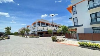 Bán nhà phố sổ riêng chỉ 1,35 tỷ