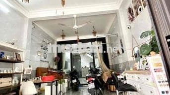 NHÀ 6TẦNG, CÓ THANG MÁY, MT TRƯƠNG THỊ HOA, Q12, GIÁ TỐT KD NHỘN NHỊP