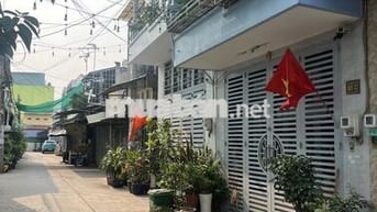 Bán nhà giáp Lê Văn Quới, 40m2, nhỉnh 3 tỷ