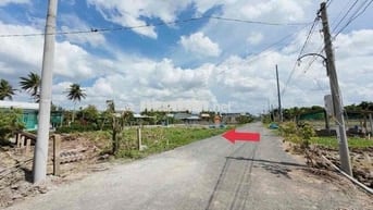 LÔ GÓC 3 MẶT TIỀN NHỰA LỚN, 130M2, GẦN CHỢ, TRƯỜNG HỌC, KINH DOANH TÔT