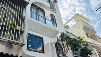 Hạ giá bán nhanh căn nhà Hai Bà Trưng - Quận 3 - Giá hạ còn 4 tỷ 290