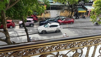 cho thuê nhà đường lê hoàn ( nhà kinh doanh )