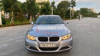 BMW 3 Series 320i 2010