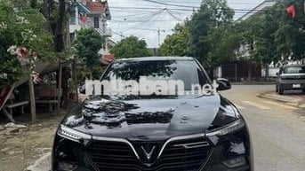 VinFast Lux SA2.0 2022 - 39800 km