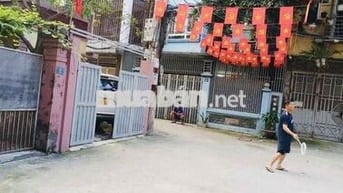 ANH TÔI CẦN TIỀN BÁN GẤP CĂN NHÀ XUÂN ĐỈNH DT 58 m x5 tầng ngõ nông
