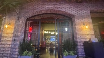 CHO THUE NHÀ 74 BÙI VIỆN P.BẾN THÀNH 