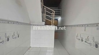 Nhà trêt lửng gần đại học luật 6,5tr/ tháng