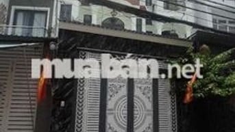 Nhà mới 4x17m ô tô bỏ sân . Mt nhựa thông kinh Doanh