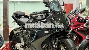 Honda CBR650R full black 2023
