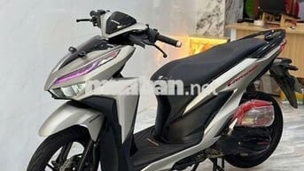 Vario 150 Smartkey Led Audi bao cháy phố
