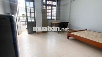 Phòng ngay đht 05 gần song hành nguyễn văn quá