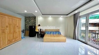 💥 CĂN HỘ BAN CÔNG TO ĐÙNG 50M2 - Ở ĐC 4NG 4XE - NGAY PHẠM VĂN ĐỒNG ✅