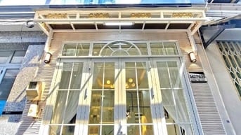 Nhà đẹp 2 lầu có sổ hồng gần Phú Mỹ Hưng quận 7