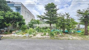 Đất 110m2 (ngang5m) ,có lối thoát hiểm 2m sau,gần ngã tư Chiêu Liêu