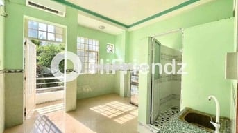 TRỐNG LẠI PHÒNG BAN CÔNG FULL NỘI THẤT NGAY AEON BÌNH TÂN - TÊN LỬA
