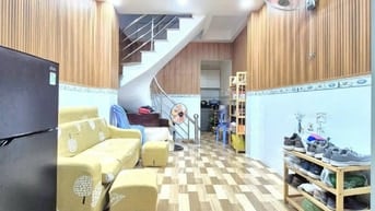 nhà bán chính chủ 1 lầu có sổ hồng gần Phú Mỹ Hưng quận 7