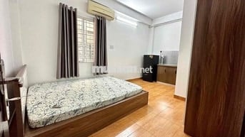 CHDV NGAY VÒNG XOAY TRUNG SƠN, CẦU NGUYỄN VĂN CỪ,CẦU CHỮ Y, UEH, QUẬN7