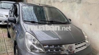 Nissan Livina 2011 số sàn, chính chủ.