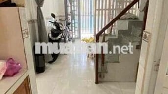 Nhà mặt tiền gần khu Phan Xích Long cho thuê