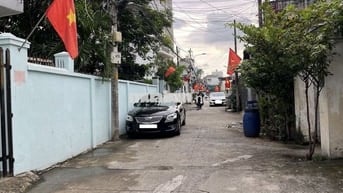 ĐẤT HẺM 7m, VÀI BƯỚC CHÂN RA PHẠM VĂN ĐỒNG