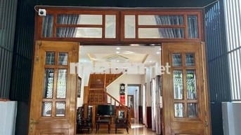 Nhà mặt tiền nguyên căn 300m2 đường LƯƠNG THẾ VINH