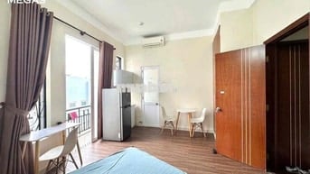Cho Thuê Căn StudioBan Công Gần Đh sư Phạm Lê Văn sỹ Q3