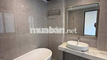 Em gái em cần bán nhà 42m,5t tại Lê Lợi,HĐ, ngõ to chỉ 7t