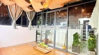 Cho thuê gấp căn hộ cao cấp 1 phòng ngủ diện tích siêu lớn tại trung t