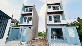 nhà bán 2 căn nhà 4,7x14 gồm 1 trệt 2 lầu 4 phòng thị trấn cần giuộc