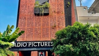 Một căn nhà Mặt Tiền mô hình Coworking Space 160m2 (8*20) hầm 3 tầng