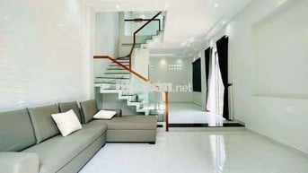 NHÀ MỚI ĐẸP Ở LIỀN. SỔ HỒNG 5,2 X 20 ĐOÀN NGUYÊN TUẤN. BÌNH CHÁNH
