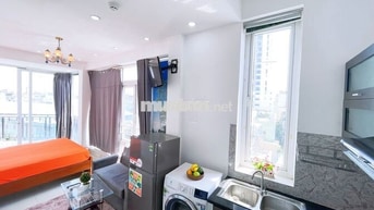 Căn hộ view thoáng Full nội thất cao cấp giá tốt ngay trung tâm Quận 3