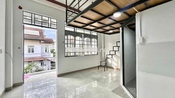 Phòng duplex ban công mới 30m2 gần SGU, Sư phạm, KHTN, UEH, Y dược
