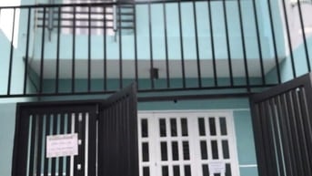 Nhà mới, thoáng mát, 3pn, 2wc, 2 sảnh sinh hoạt rộng rãi, DTSD 140m2