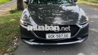 Mazda 3 2020 1.5L Luxury - 120000 km