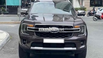Ford Everest 2024 Titanium 2.0L 4x2 AT - 5000 km