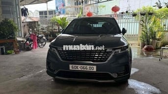 Kia Carnival 2022 2.2D Signature 12 ngàn cây số