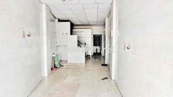 Mặt Tiền KD 3,5x20m 1Lầu (3PN 2WC) Vị Trí Sầm Uất. Kênh Nước Đen