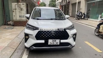Toyota Veloz Cross 2022 đăng ký lđ 2023 như mới