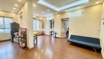 Bán chung cư Xuân La, Tây Hồ. Dt 68m2, giá 4.39 tỷ